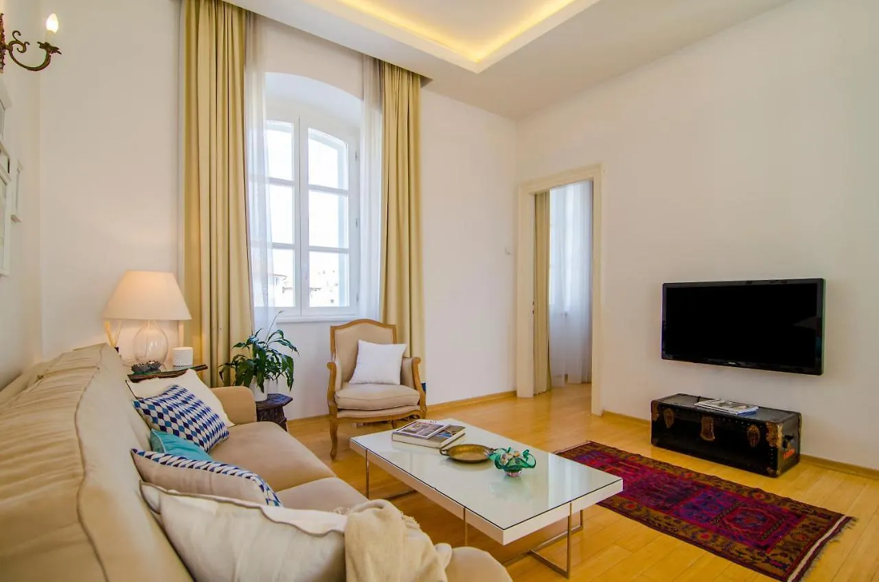 Gardino 1881 Apartment Split 0*,