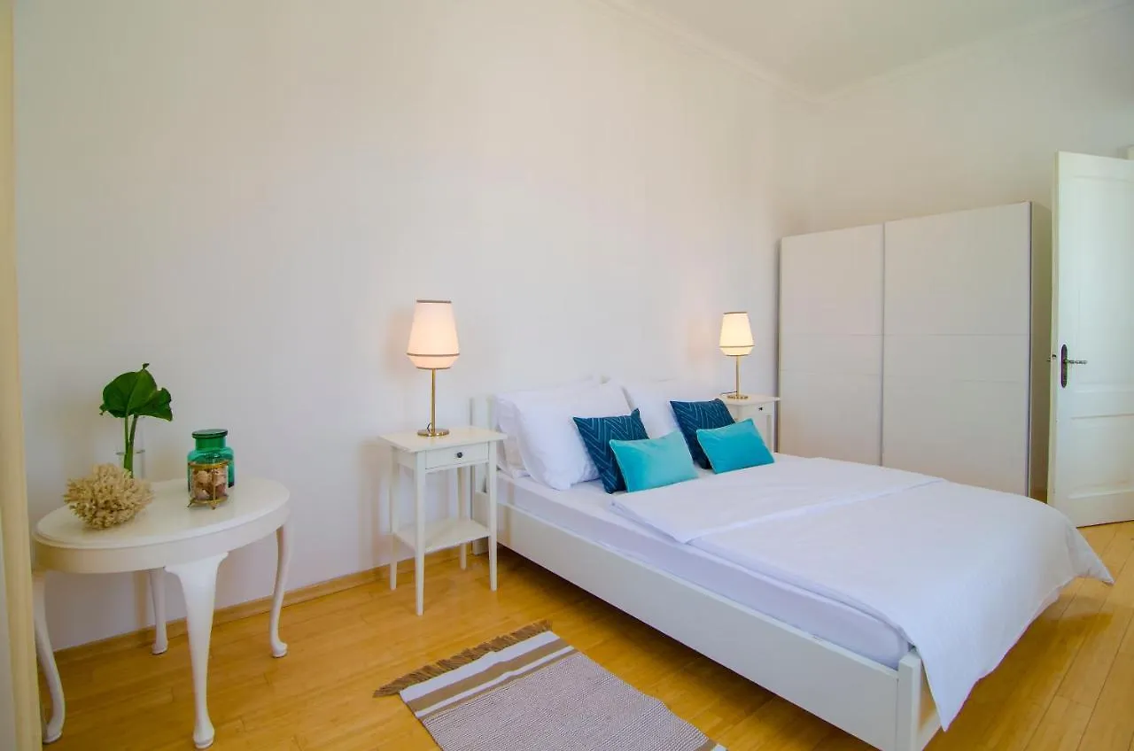 Gardino 1881 Apartment Split 0*,  Croatia